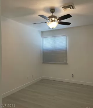 Photo #4: 2295008 Listing 