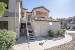 Photo #1: 2295010 Listing