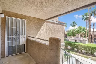 Photo #2: 2295040 Listing