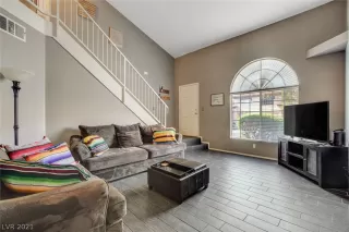 Photo #4: 2295078 Listing 