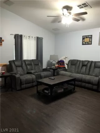 Photo #6: 2295110 Listing