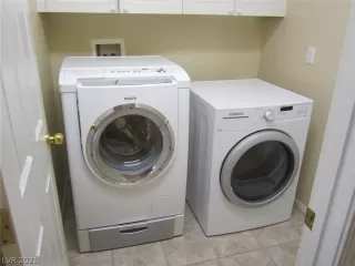 Photo #4: 2295111 Listing 