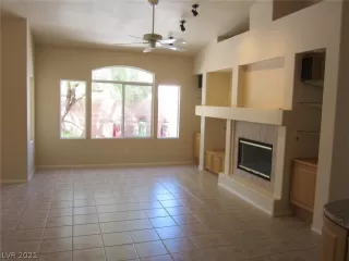Photo #6: 2295111 Listing 