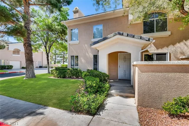 MLS: 2295128 Condo For Sale