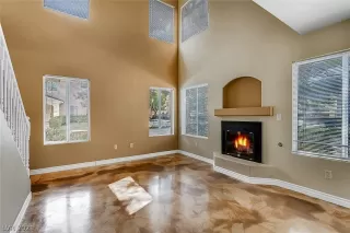 Photo #1: 2295128 Listing 