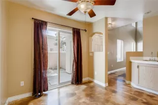 Photo #2: 2295128 Listing 