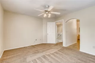 Photo #6: 2295128 Listing 