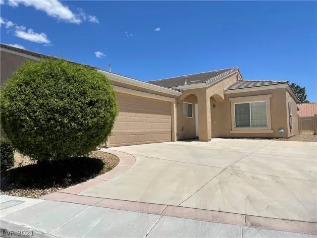 MLS: 2295175 Condo For Sale