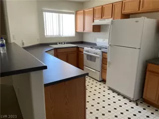 Photo #4: 2295175 Listing 