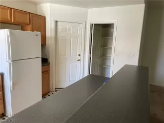 Photo #6: 2295175 Listing 