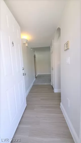 Photo #3: 2295183 Listing 