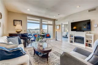 Photo #1: 2295193 Listing