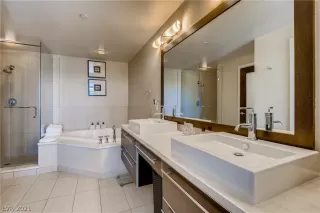 Photo #6: 2295193 Listing