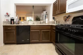 Photo #6: 2295253 Listing