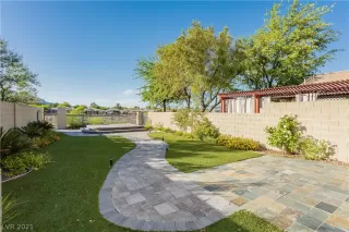 Photo #3: 2295264 Listing