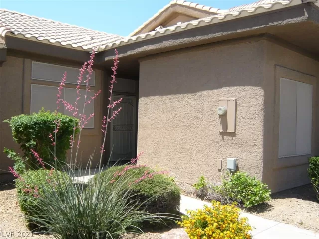 MLS: 2295284 Condo For Sale