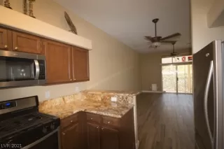 Photo #6: 2295284 Listing