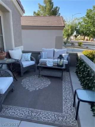 Photo #3: 2295297 Listing