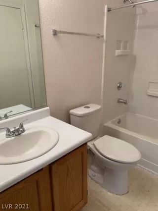 Photo #4: 2295307 Listing 