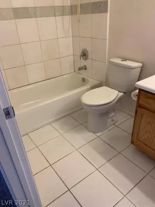 Photo #5: 2295307 Listing 