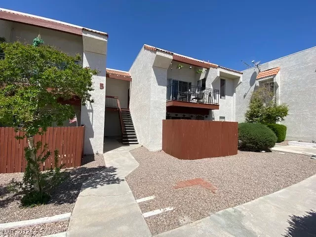 MLS: 2295348 Condo For Sale