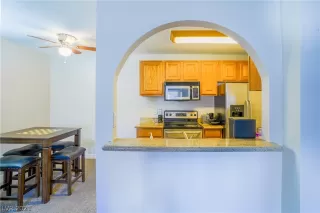 Photo #4: 2295360 Listing