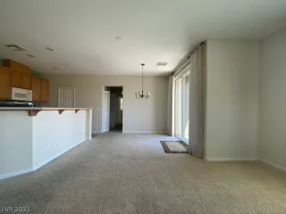 Photo #5: 2295368 Listing 