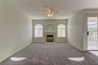 Photo #4: 2295378 Listing