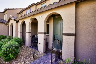 Photo #2: 2295384 Listing