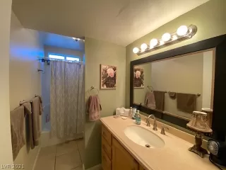 Photo #4: 2295390 Listing 