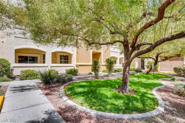 MLS: 2295414 Condo For Sale