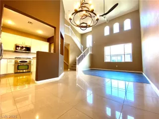Photo #4: 2295486 Listing
