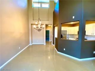 Photo #6: 2295486 Listing