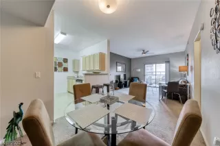 Photo #6: 2295494 Listing