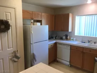 Photo #4: 2295535 Listing