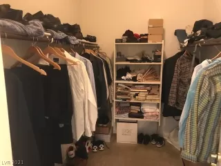 Photo #6: 2295535 Listing