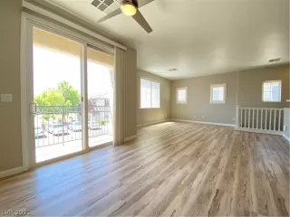 Photo #6: 2295549 Listing 