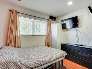 Photo #3: 2295576 Listing 