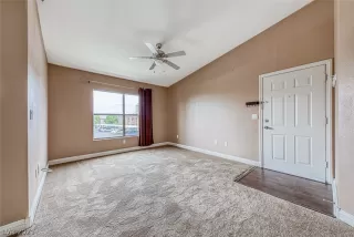 Photo #4: 2295578 Listing