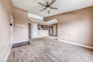 Photo #5: 2295578 Listing