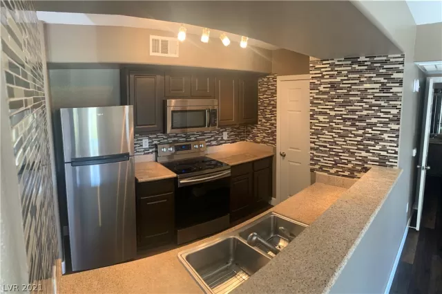 MLS: 2295587 Condo For Sale