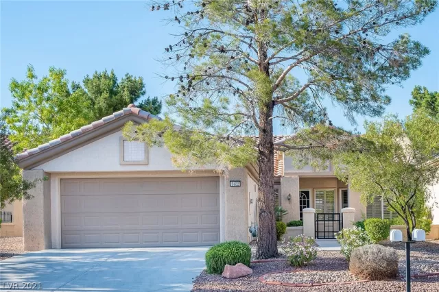 MLS: 2295632 Condo For Sale