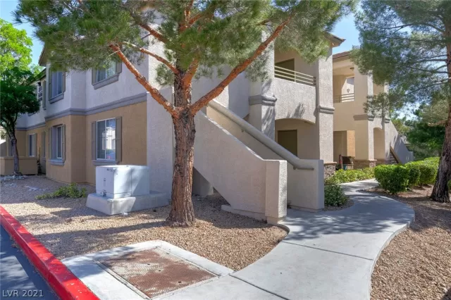 MLS: 2295635 Condo For Sale