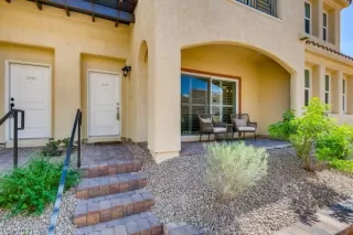 Photo #2: 2295639 Listing