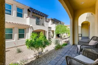 Photo #3: 2295639 Listing