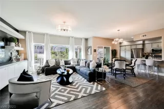 Photo #3: 2295647 Listing 