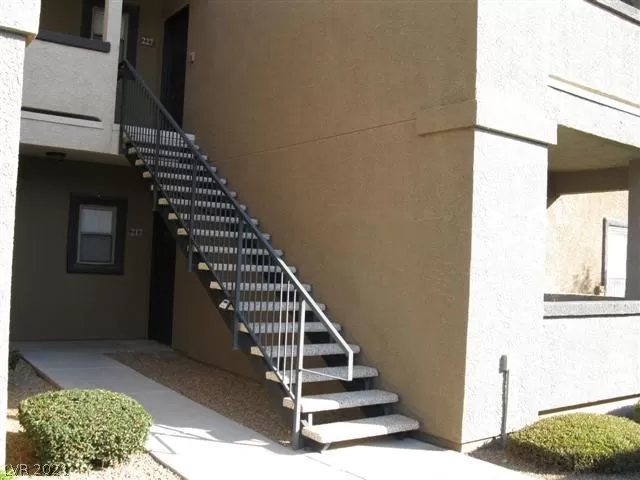 MLS: 2295709 Condo For Sale