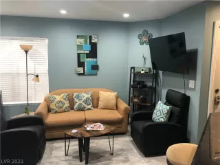 Photo #3: 2295719 Listing 