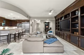 Photo #4: 2295735 Listing