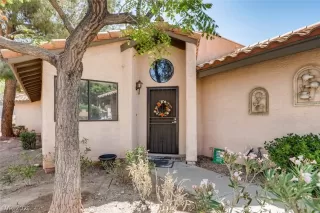 Photo #1: 2295842 Listing 